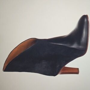 CHLOE: Navy Blue Leather And Suede Ankle Boots